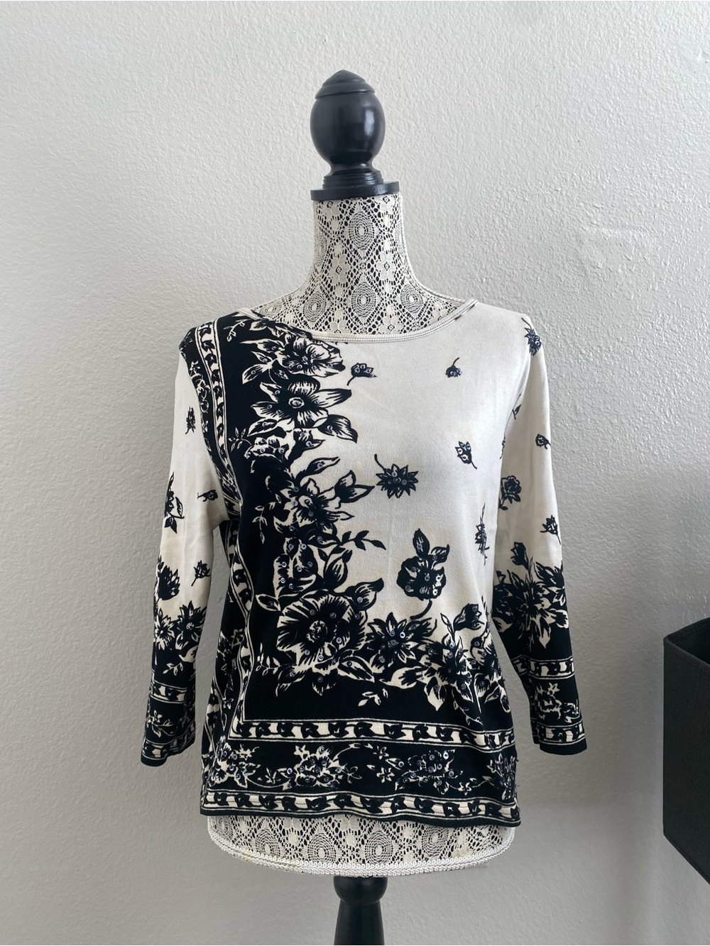 Take two Black & White Floral top